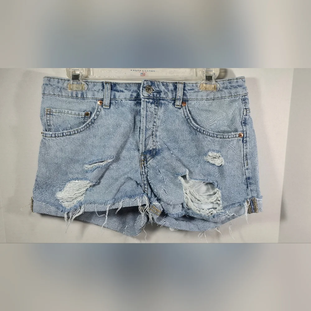 & Denim By H & M Boyfriend Shorts Distressed Women's Regular Waist Size 6